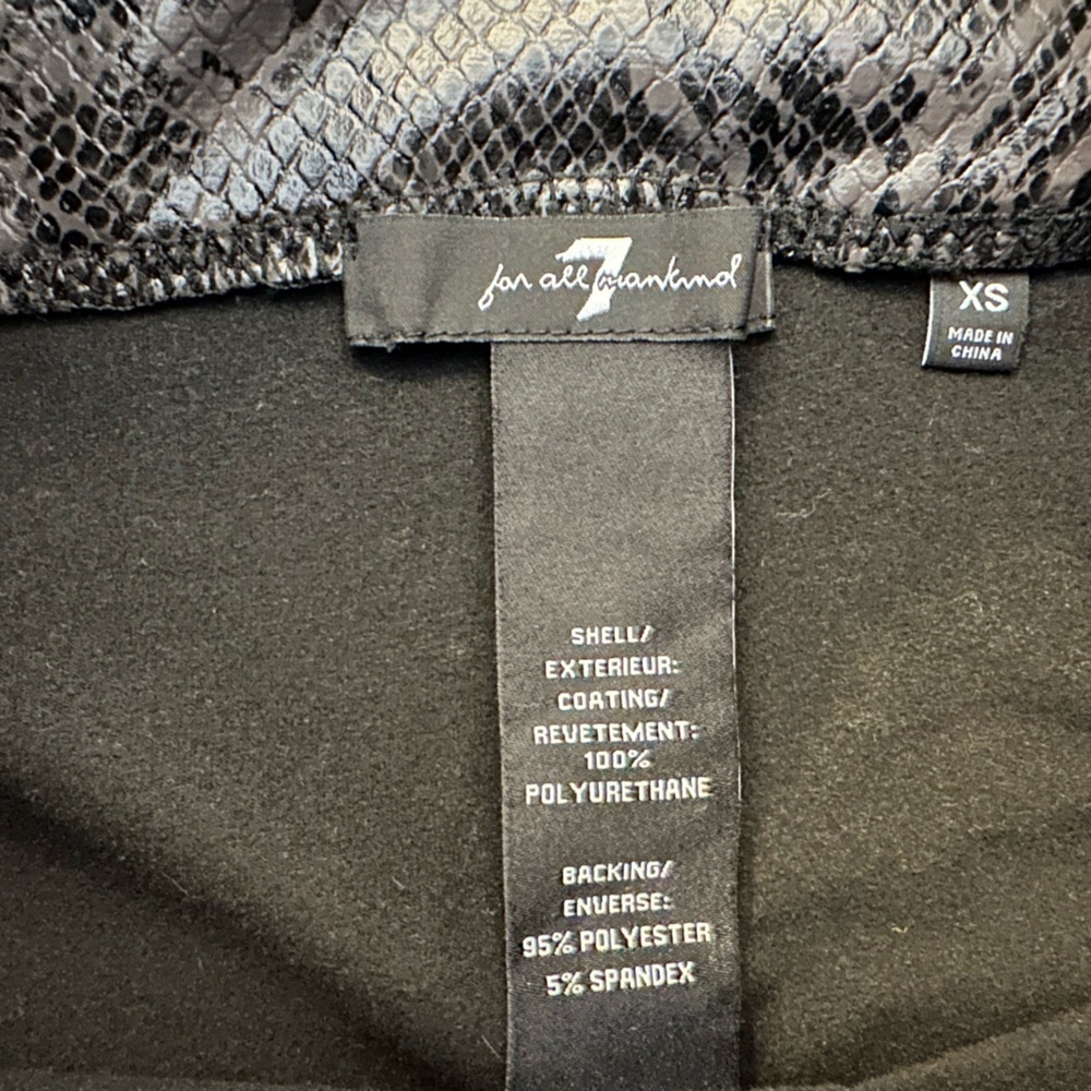 7 For All Mankind Black Snakeskin Leggings - New - Picture 4 of 4